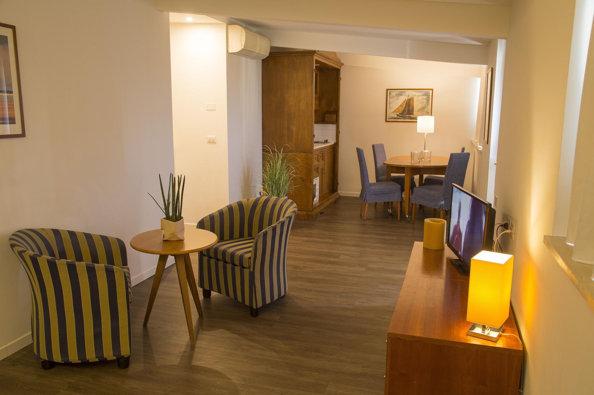 Hotel Mon Cheri Riccione Eksteriør billede