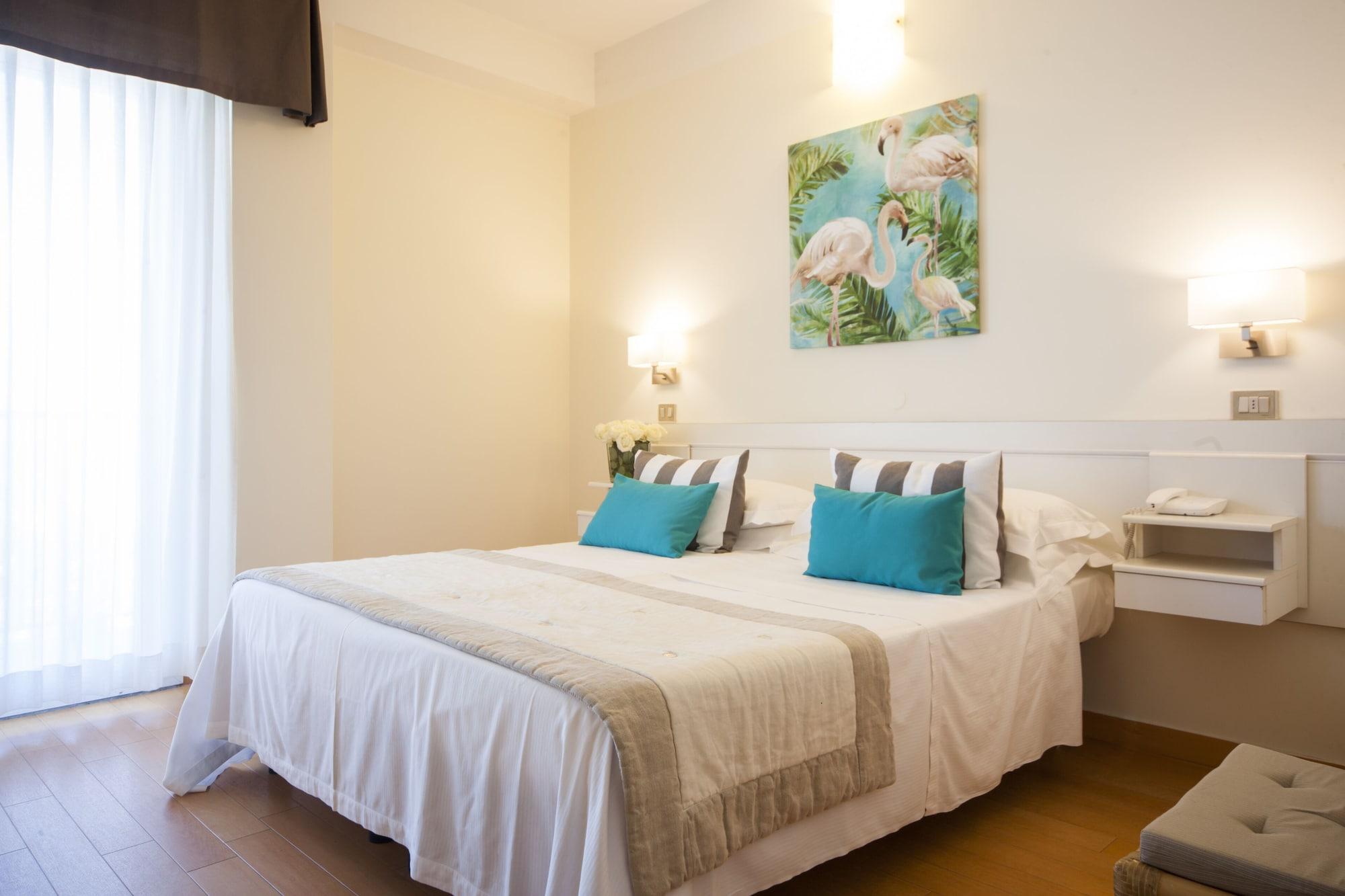 Hotel Mon Cheri Riccione Eksteriør billede