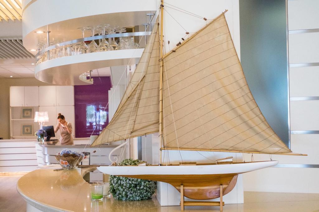 Hotel Mon Cheri Riccione Eksteriør billede
