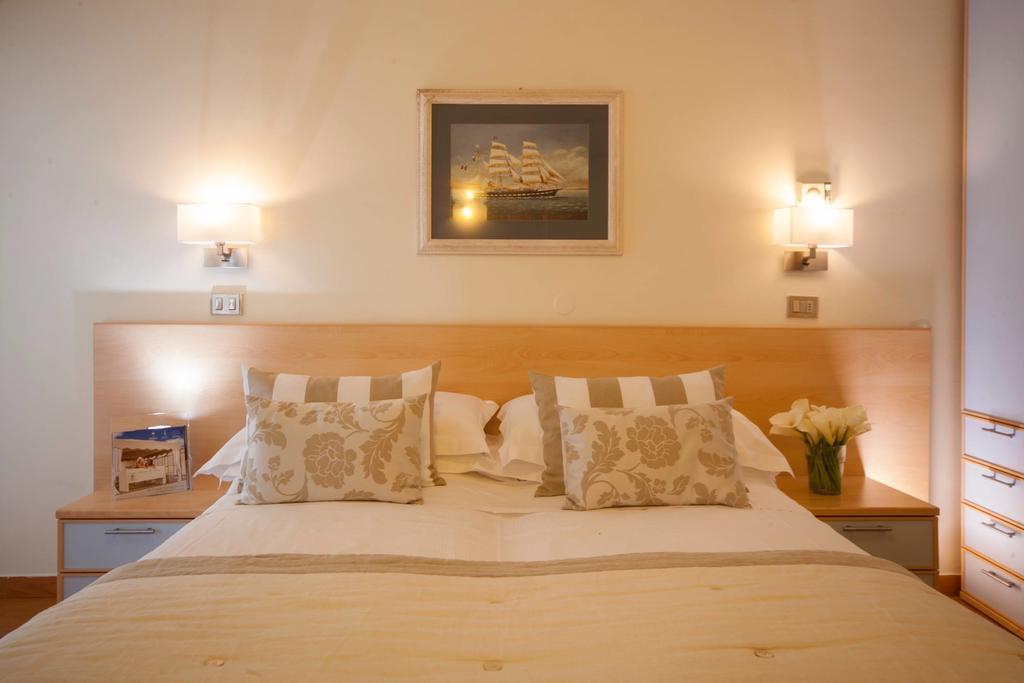 Hotel Mon Cheri Riccione Værelse billede